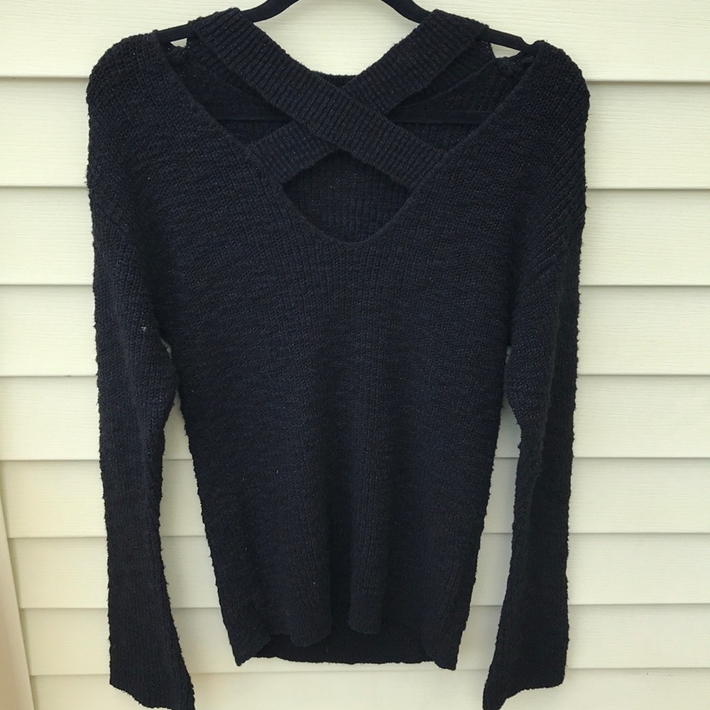 NY & CO Cross BELL sleeve knit sweater